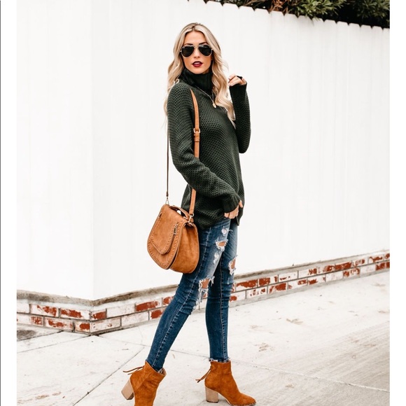 SELMA Slim Fit Turtleneck | Black Moss | - Picture 8 of 8